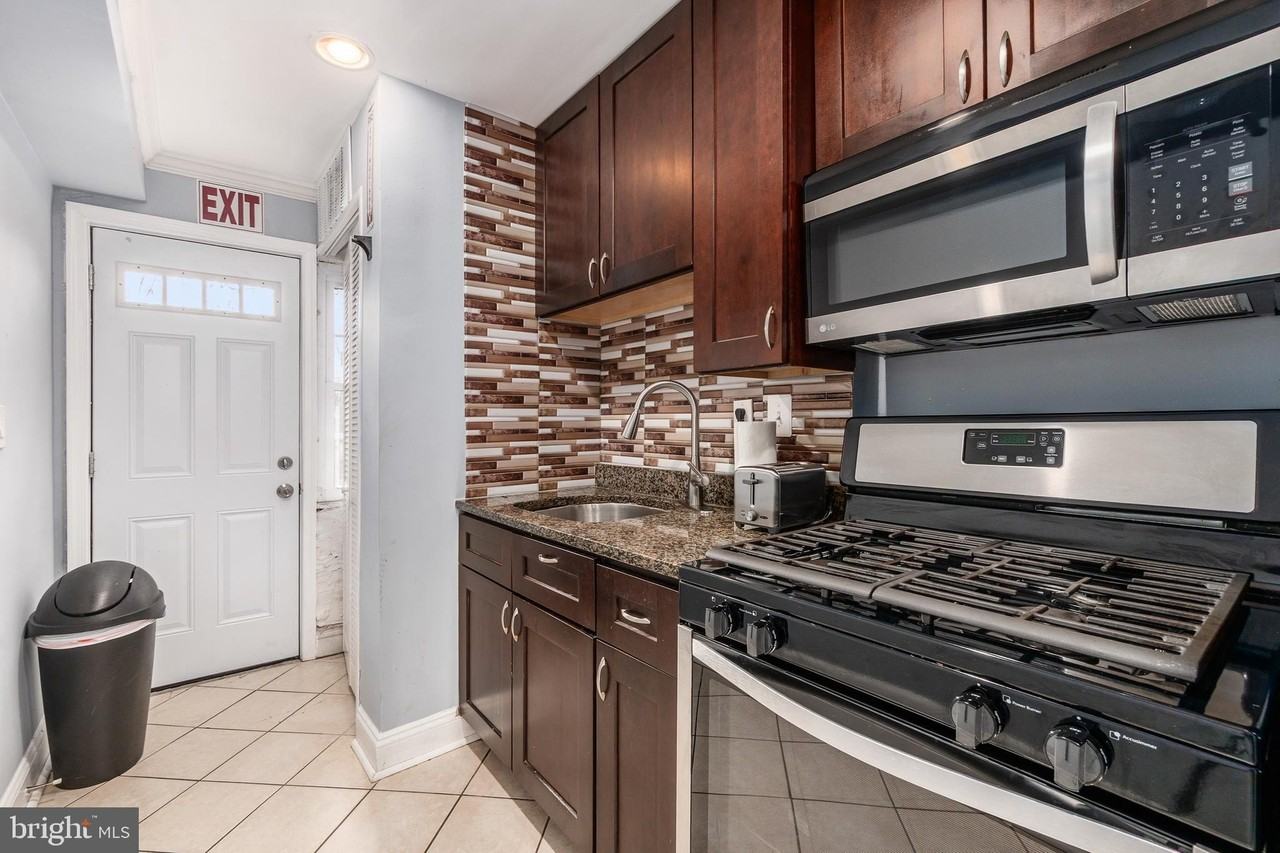 1619 Butler St Se Apt 3 #3 - Photo 7 of 19