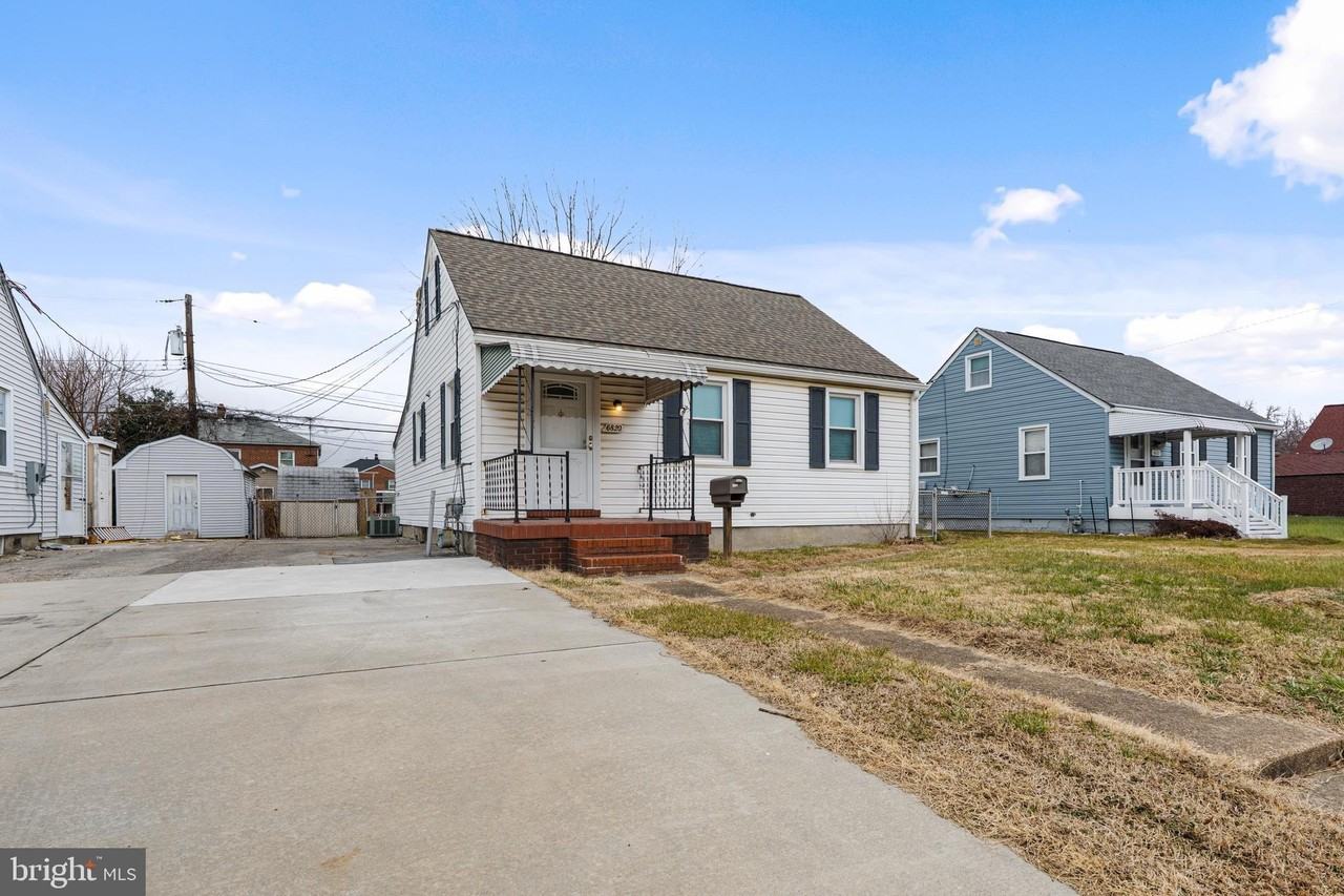 6820 Bessemer Ave - Photo 2 of 14