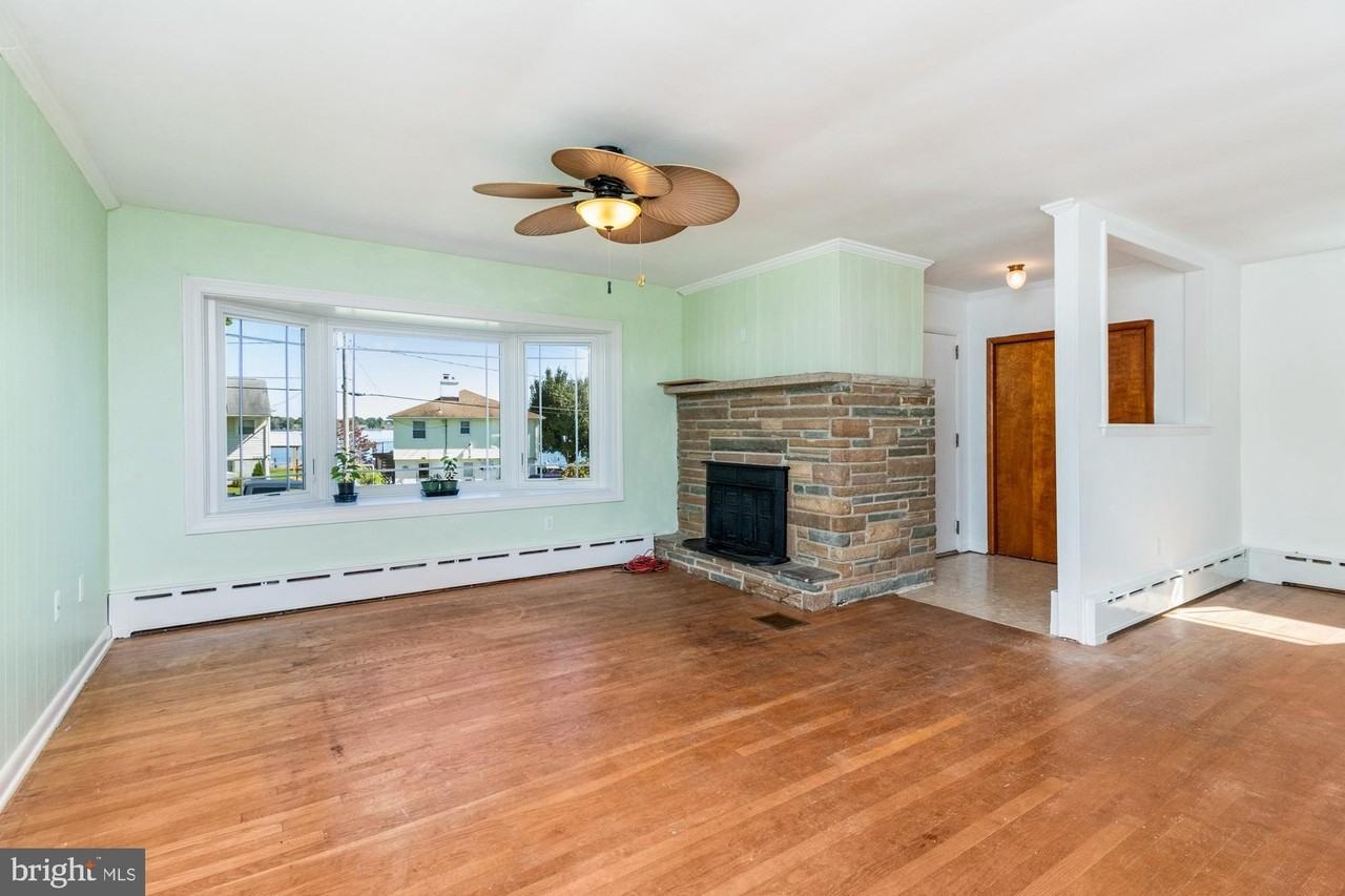 2503 Bauernschmidt Dr - Photo 4 of 50