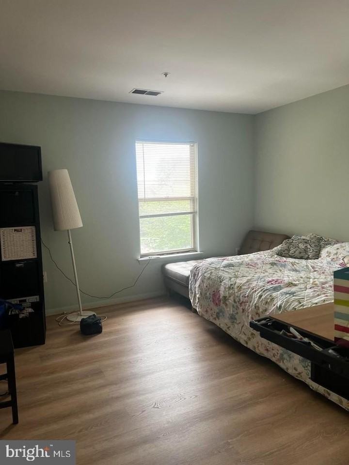 7804 Guildberry Ct Apt 303 #303 - Photo 4 of 13