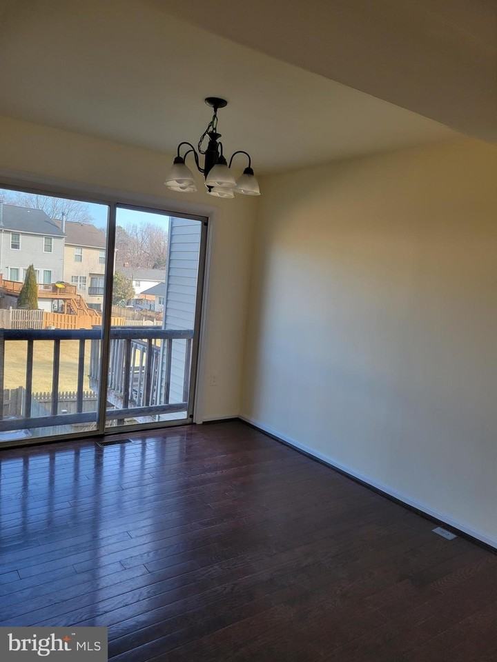 56 Joyceton Way - Photo 2 of 5