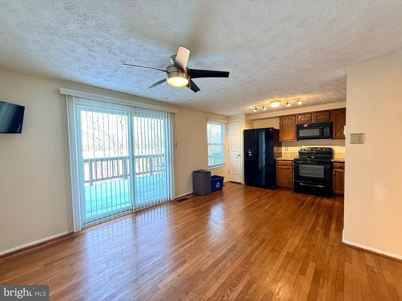 8152 Mandan Ter - Photo 7 of 33