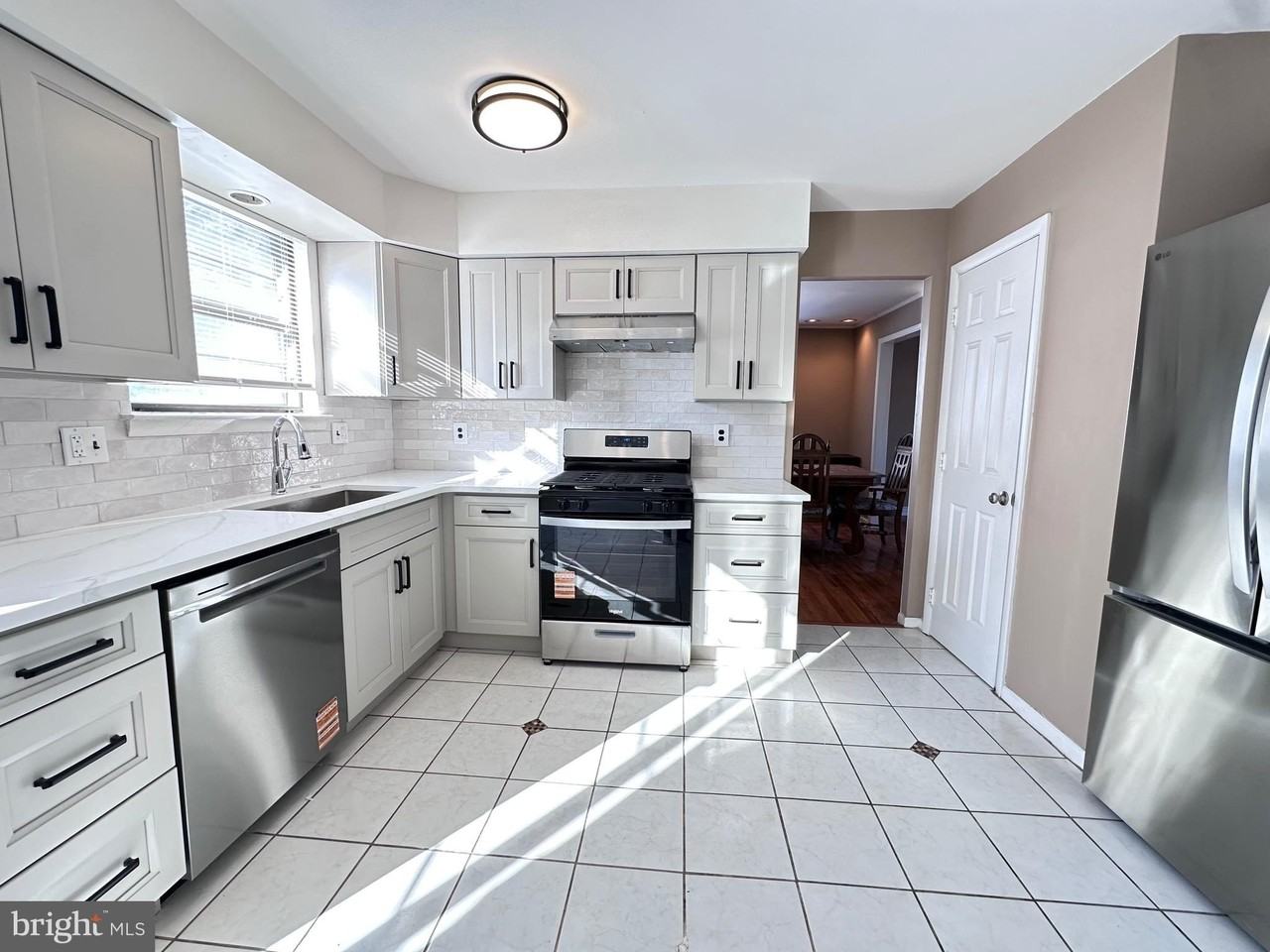 2 W High Ridge Rd - Photo 2 of 41