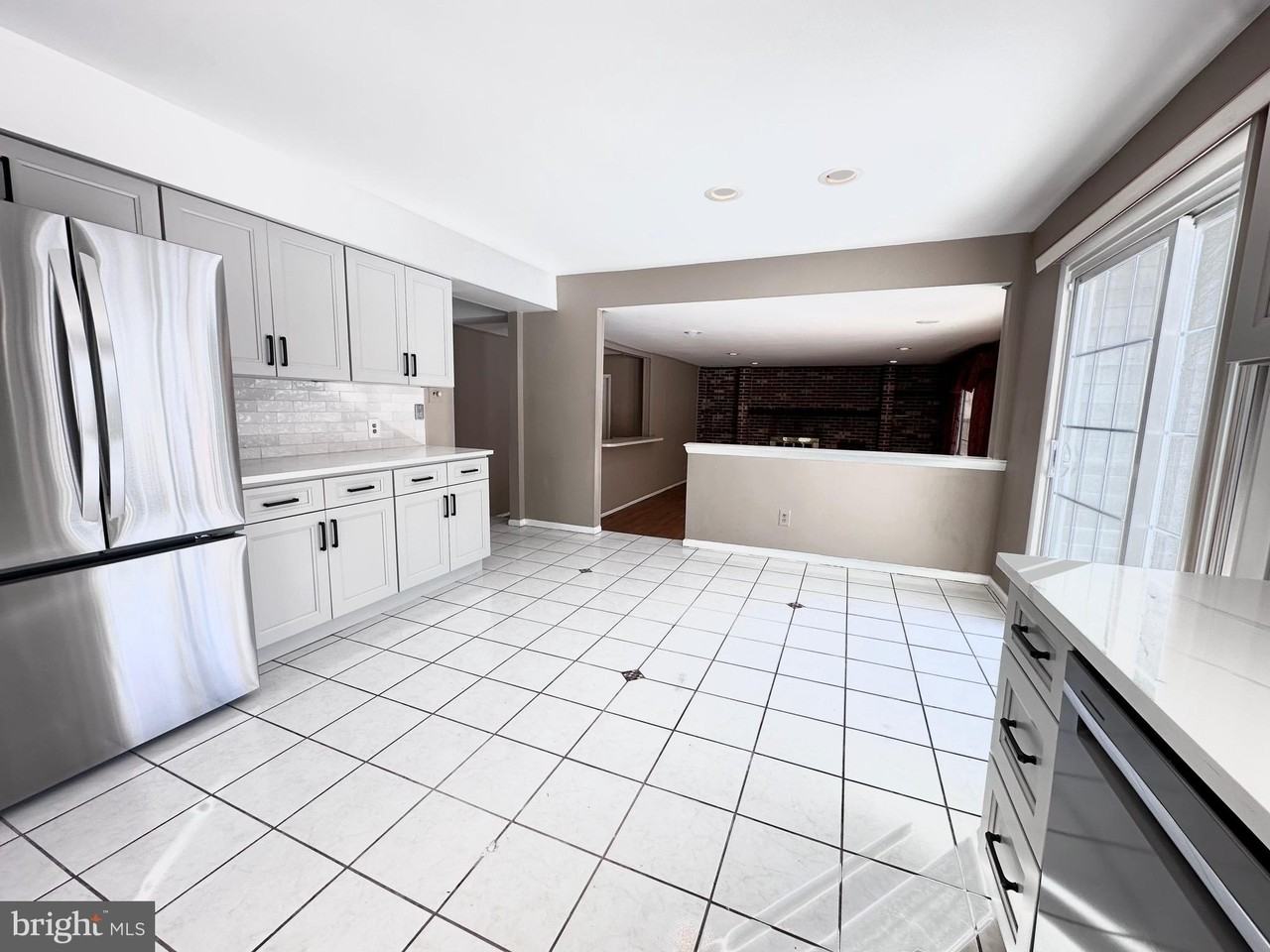 2 W High Ridge Rd - Photo 4 of 41