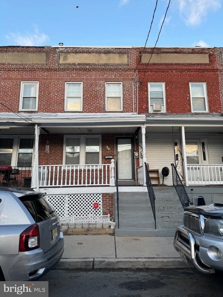 22 Dunham St - Photo 2 of 15