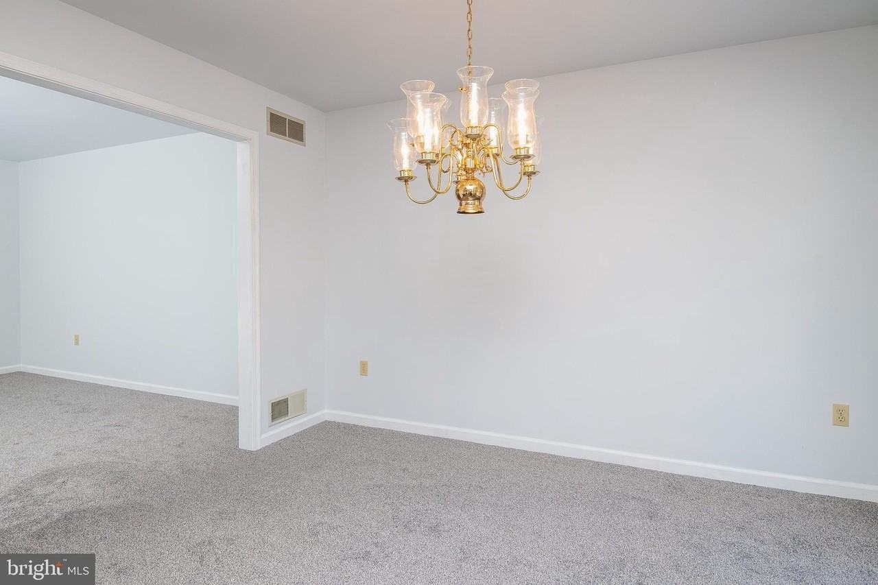 1957 Lincoln Ave - Photo 4 of 33