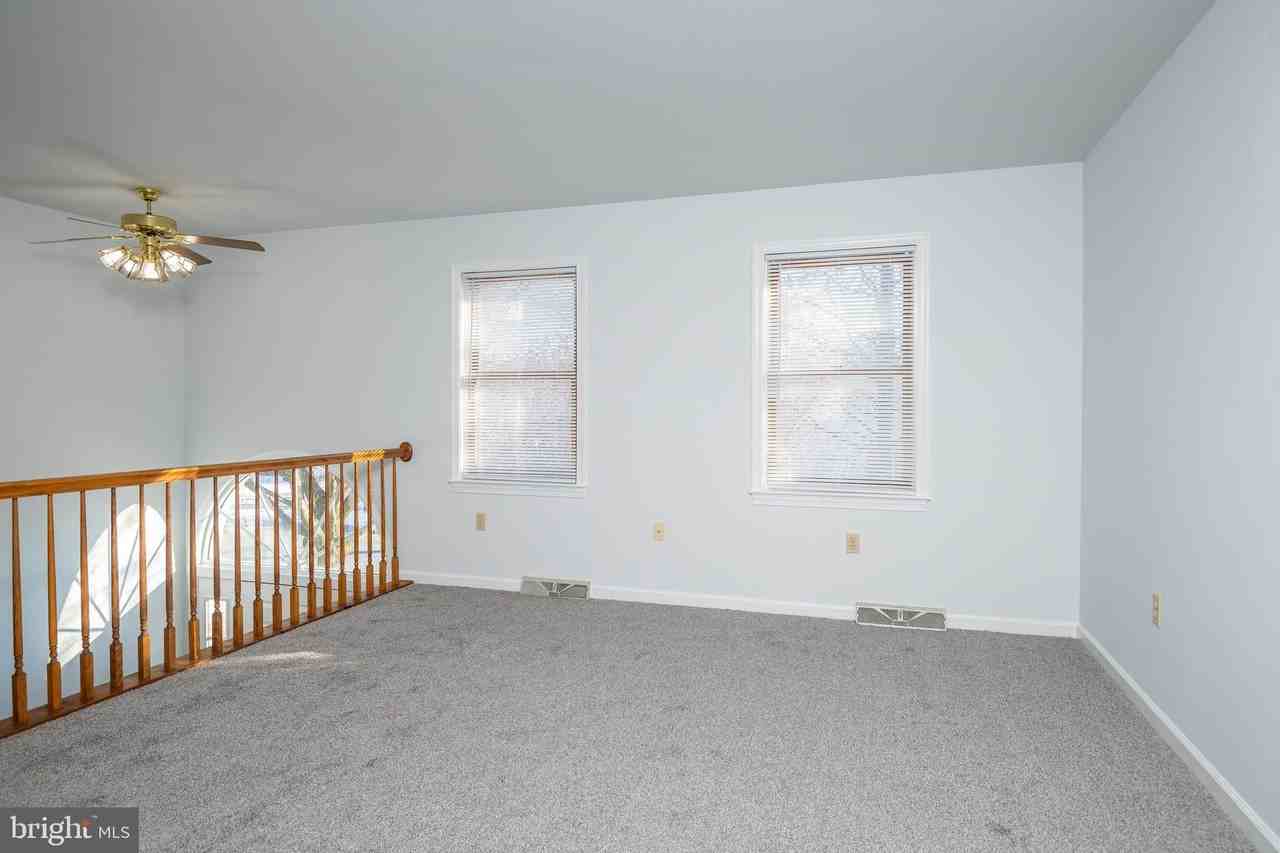 1957 Lincoln Ave - Photo 6 of 33