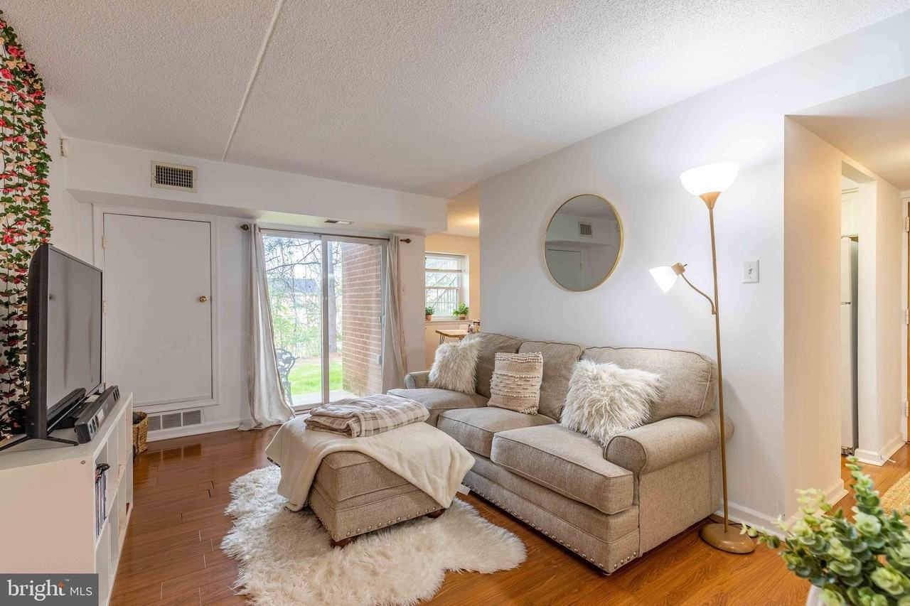 3307 Valley Dr Unit 3307 #3307 - Photo 6 of 20