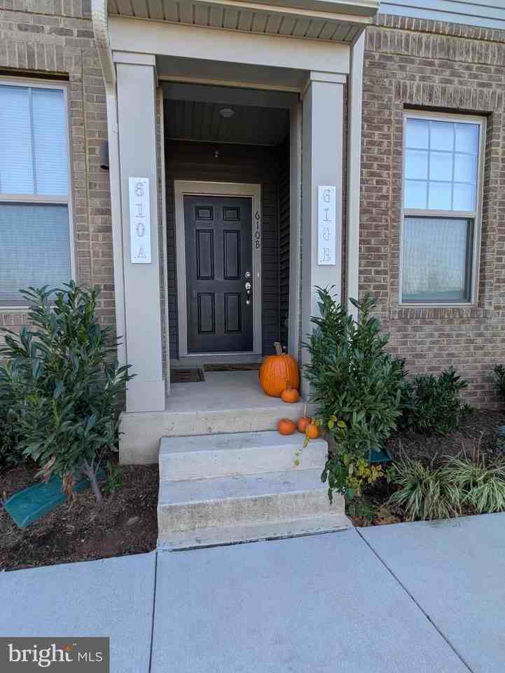 610B Percy Pl - Photo 2 of 17