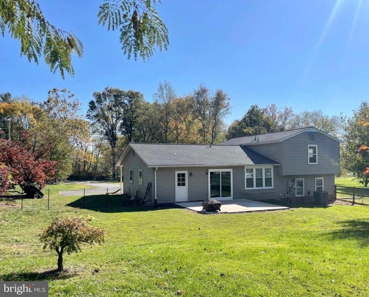 2504 Little River Rd - Photo 2 of 13