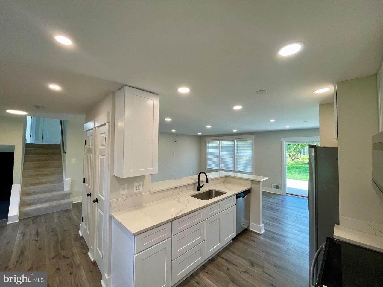 2504 Little River Rd - Photo 5 of 13