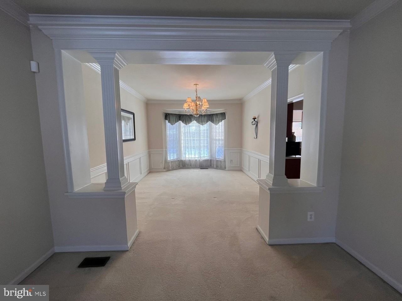 15405 Stacys Ridge Ct - Photo 5 of 35