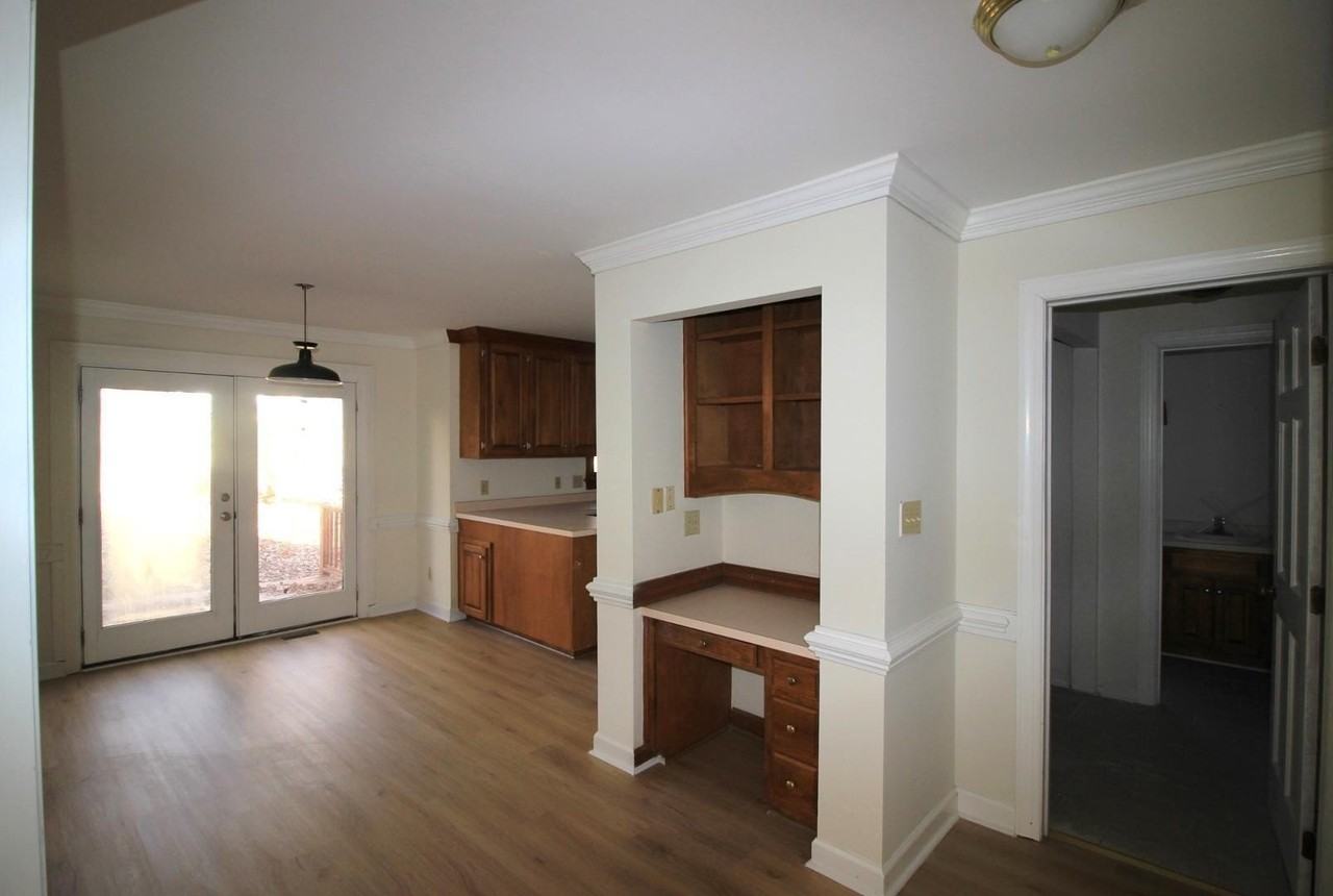 105 Keithwood Ln - Photo 7 of 22