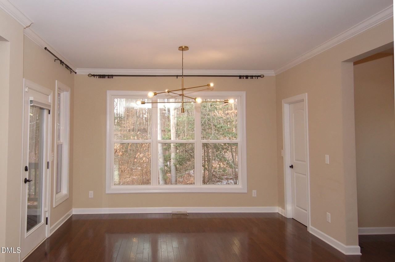 4832 Millens Bay Ct - Photo 7 of 31