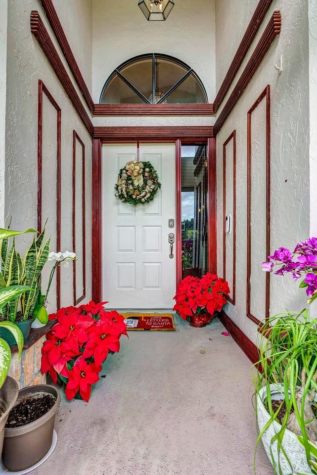 8142 Mimosa Pl - Photo 2 of 50