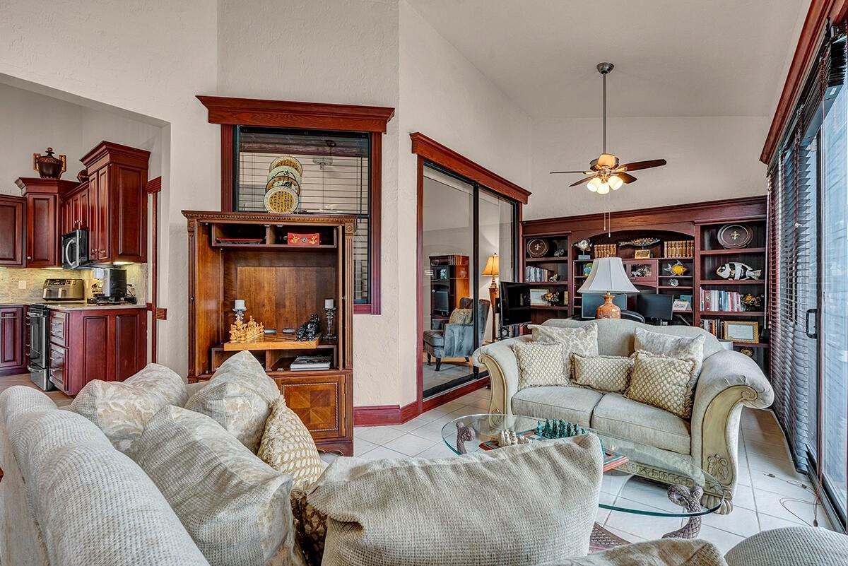 8142 Mimosa Pl - Photo 7 of 50