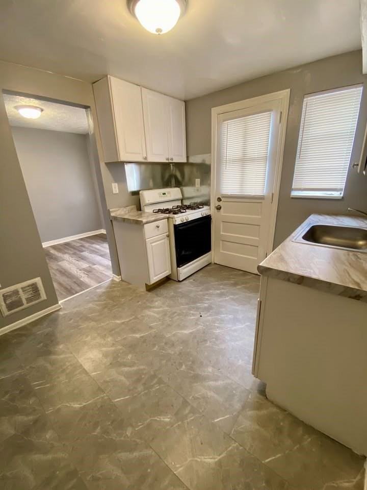 8156 Chaske St - Photo 6 of 14