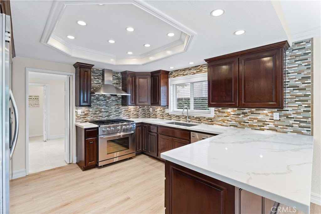 24832 Los Gatos Dr - Photo 6 of 22