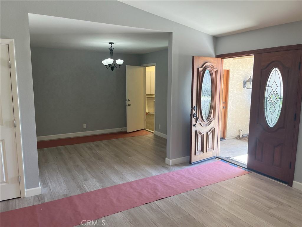 23303 Wagon Trail Rd - Photo 4 of 26