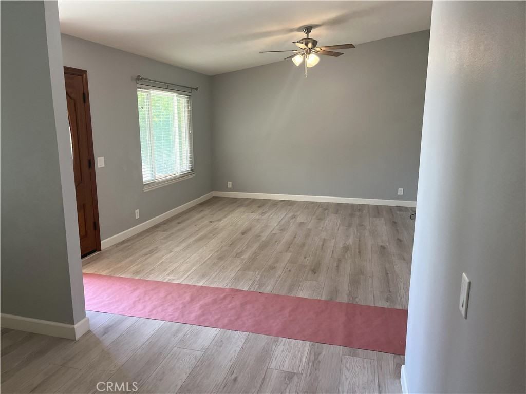 23303 Wagon Trail Rd - Photo 5 of 26