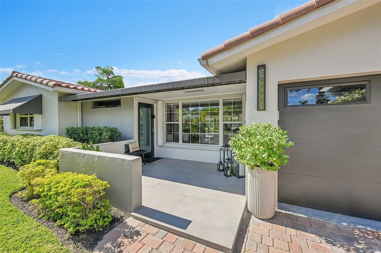 5281 Ne 19th Ave - Photo 6 of 25