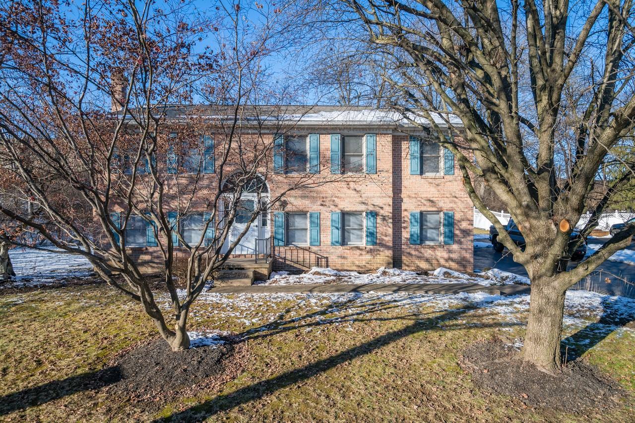 1957 Lincoln Ave - Photo 3 of 33