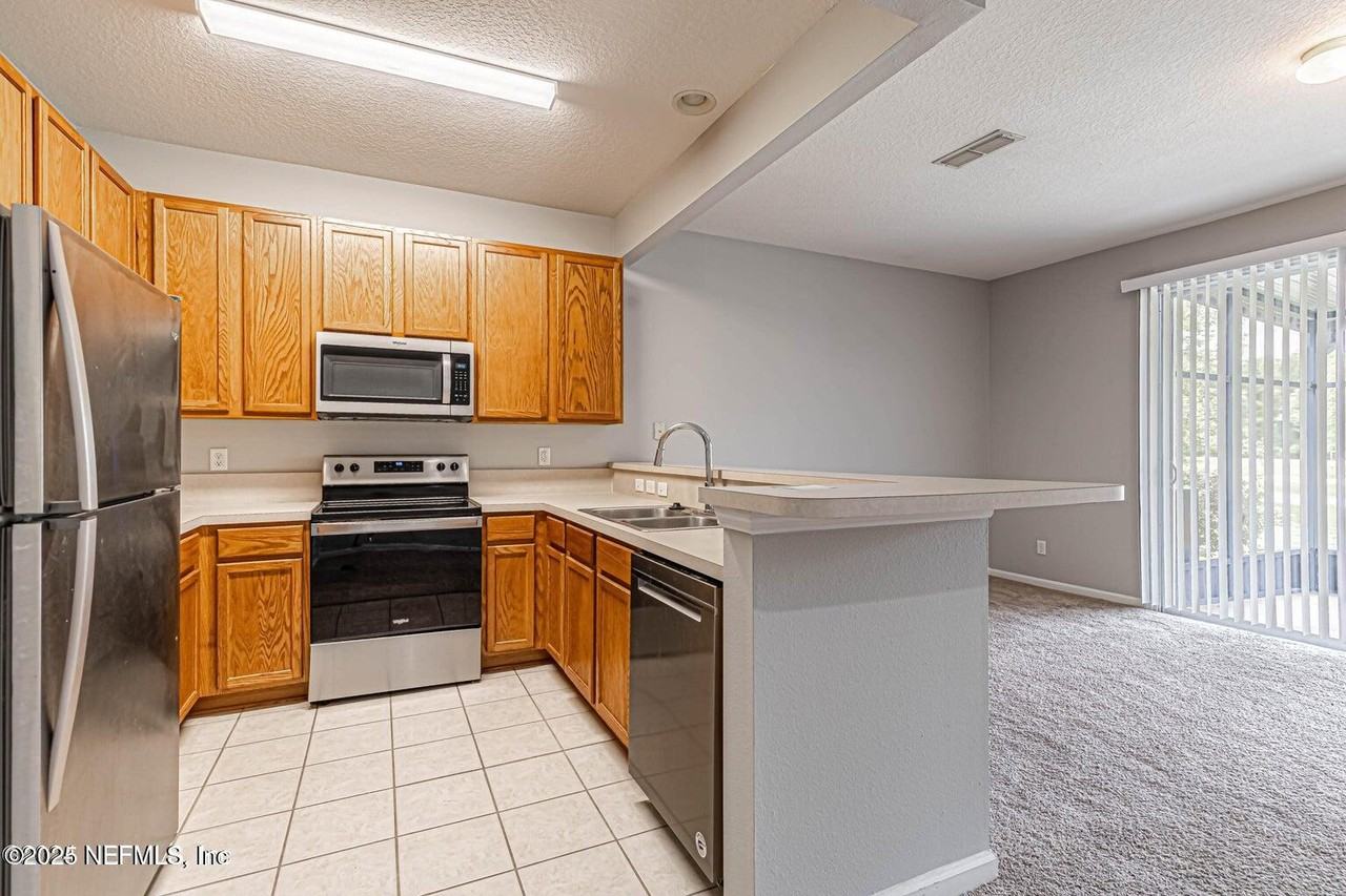 5784 Sandstone Way - Photo 3 of 15