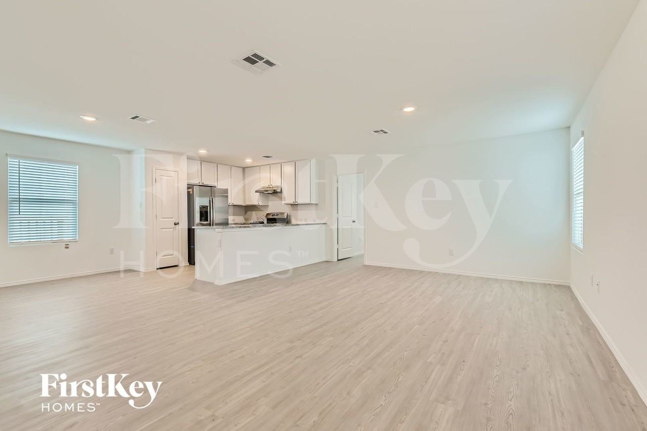 7262 Plow Run - Photo 4 of 28