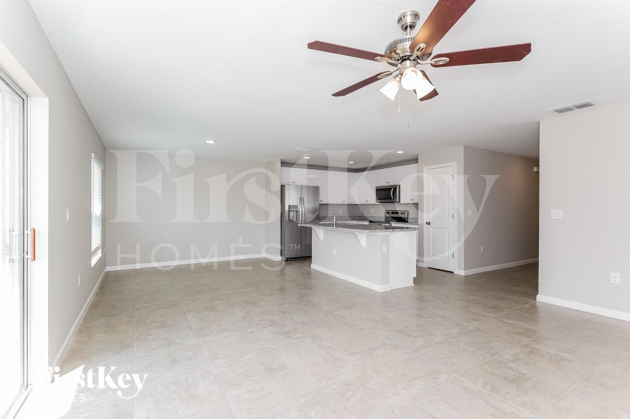 148 Southern Breeze Loop - Photo 4 of 15