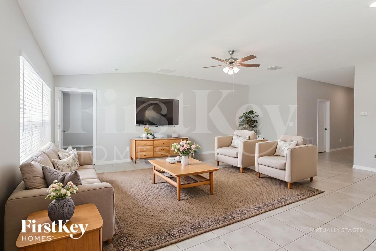 10621 Standing Stone Dr - Photo 5 of 19