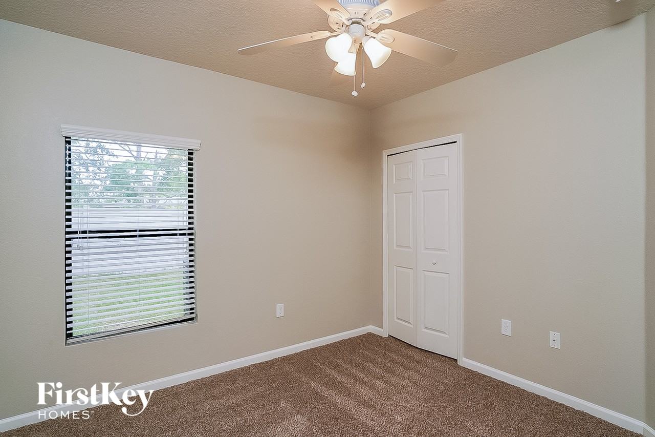 4060 Millicent Cir - Photo 7 of 15