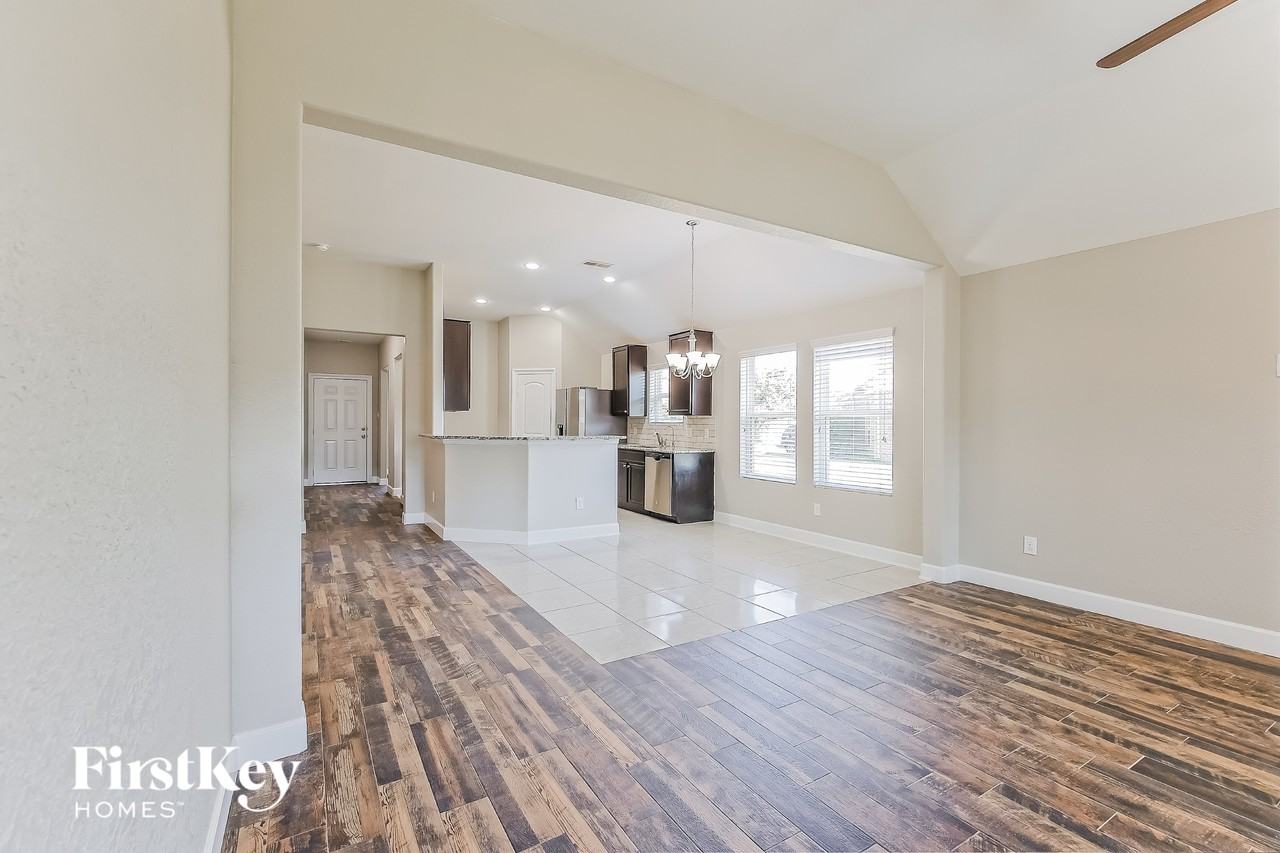 2598 Magnolia Fair Way - Photo 3 of 12