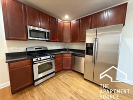 featured image of 2856 W Rosemont Ave #2