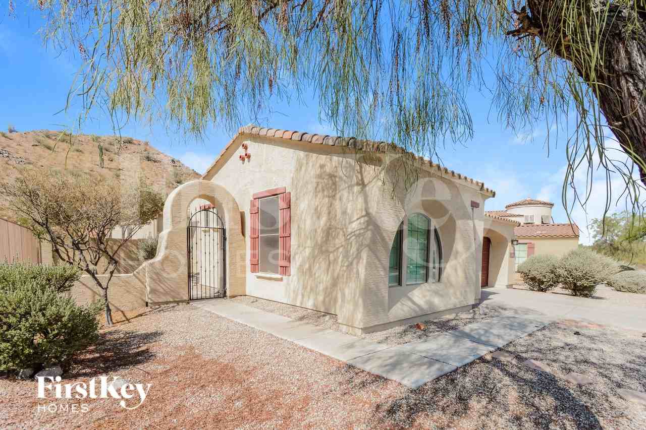 18505 W Verdin Rd - Photo 2 of 16