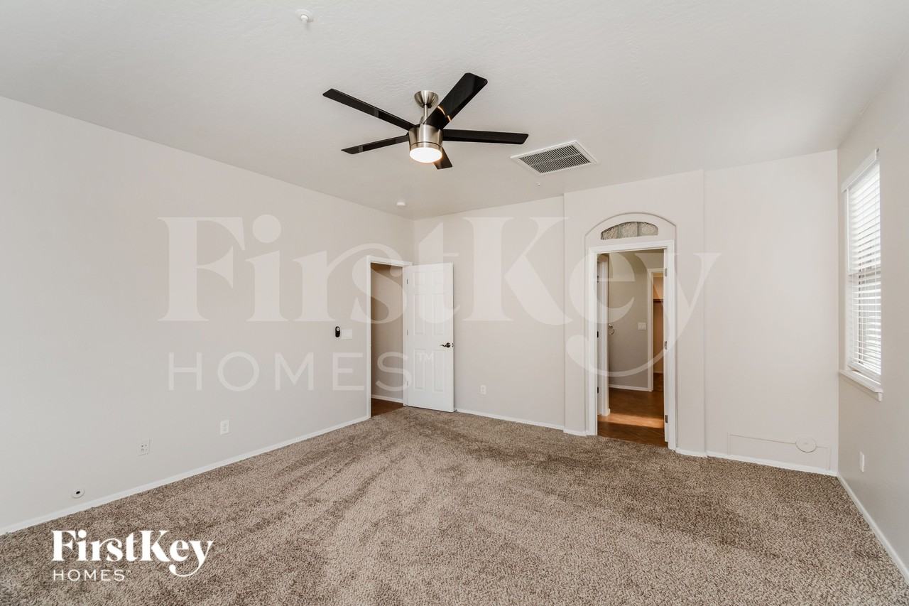 18505 W Verdin Rd - Photo 7 of 16