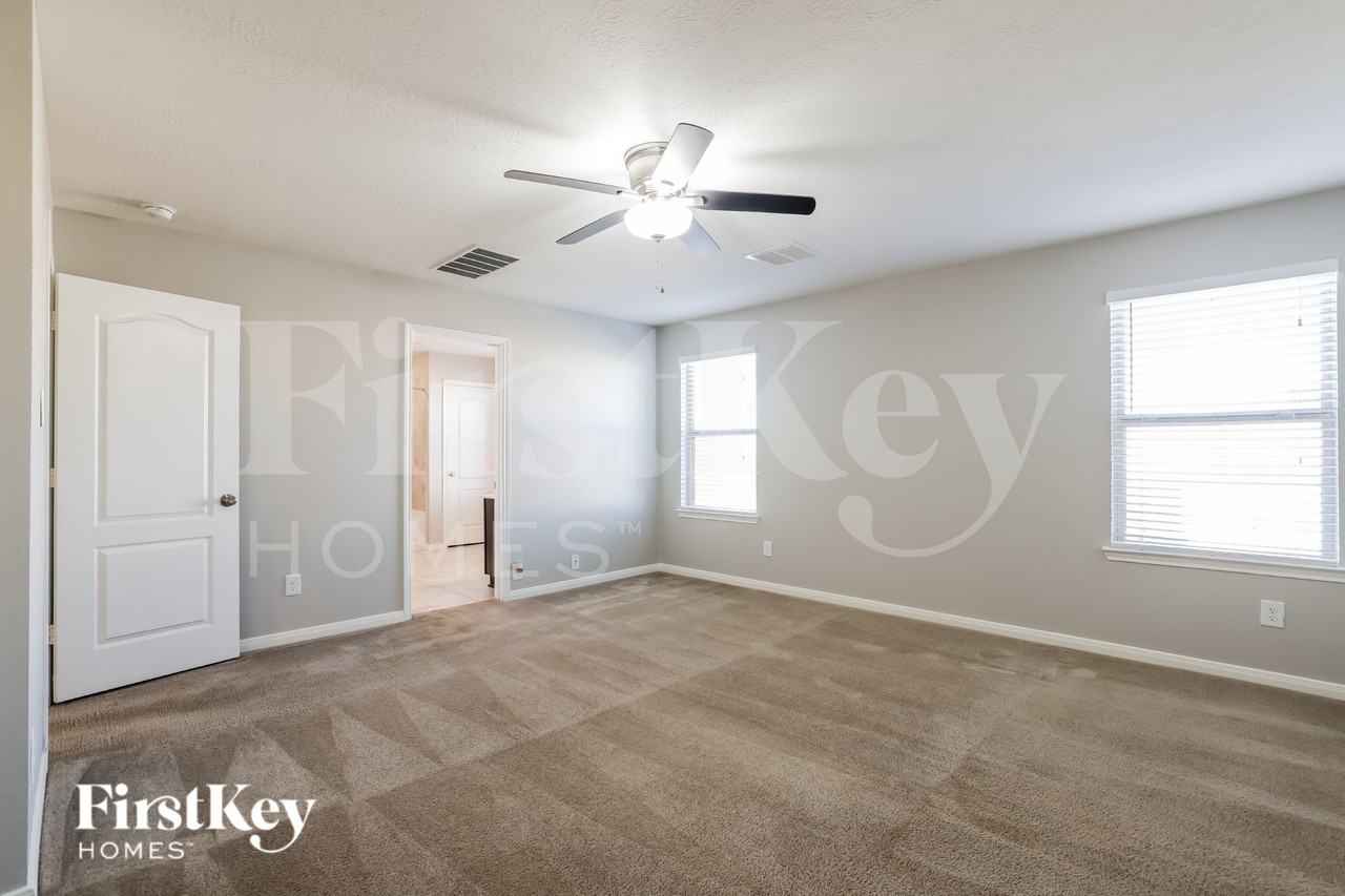 16330 Placewood Ct - Photo 6 of 16