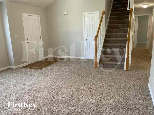 1585 Heatherton Rd - Photo 2 of 15