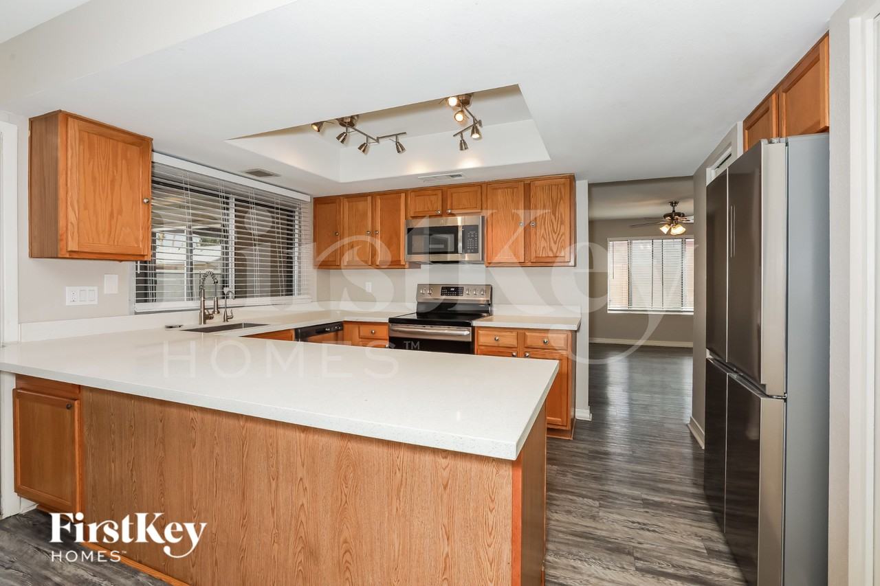 1748 W Monte Ave - Photo 6 of 15