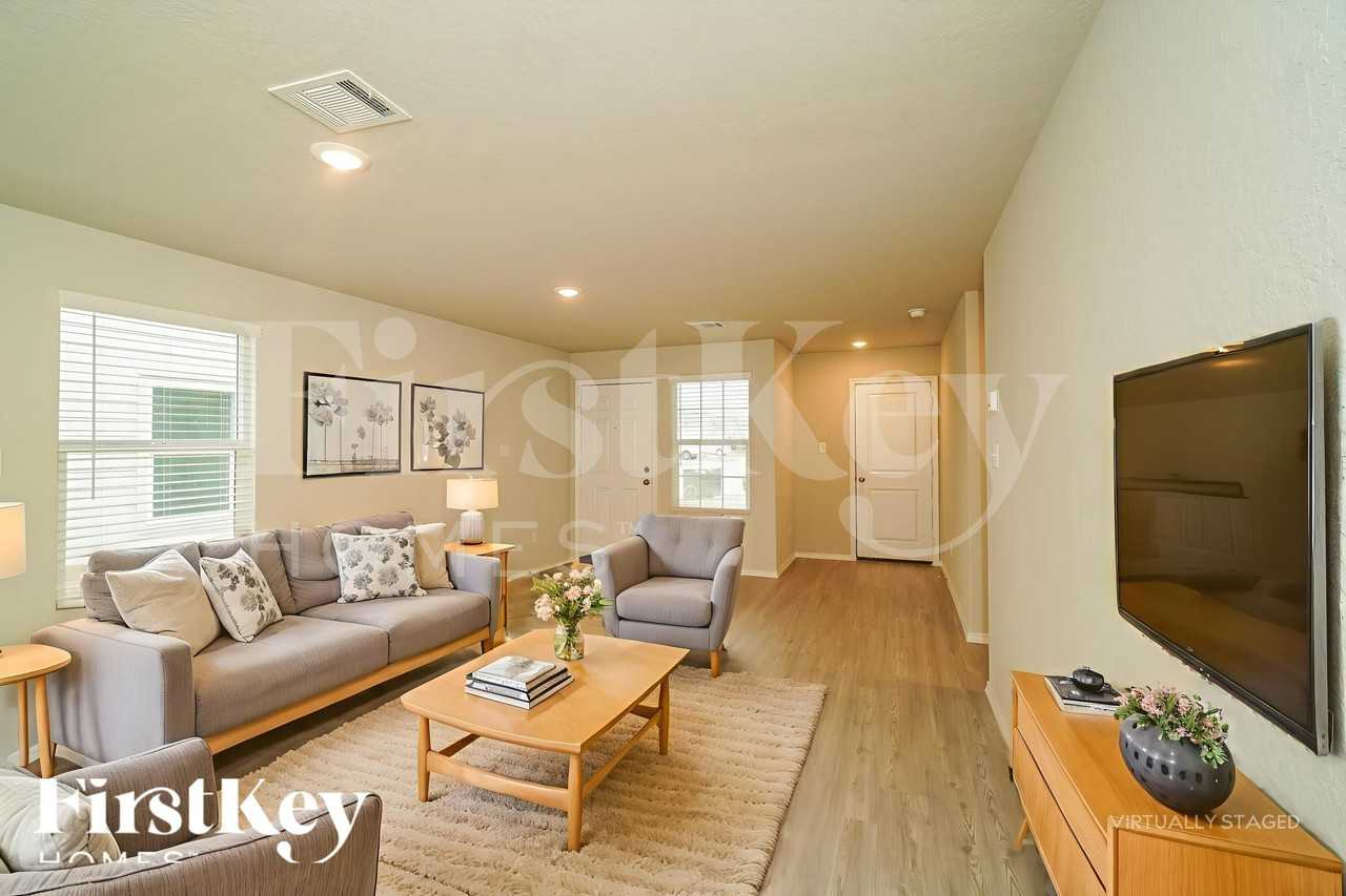 3314 Carducci Dr - Photo 5 of 18