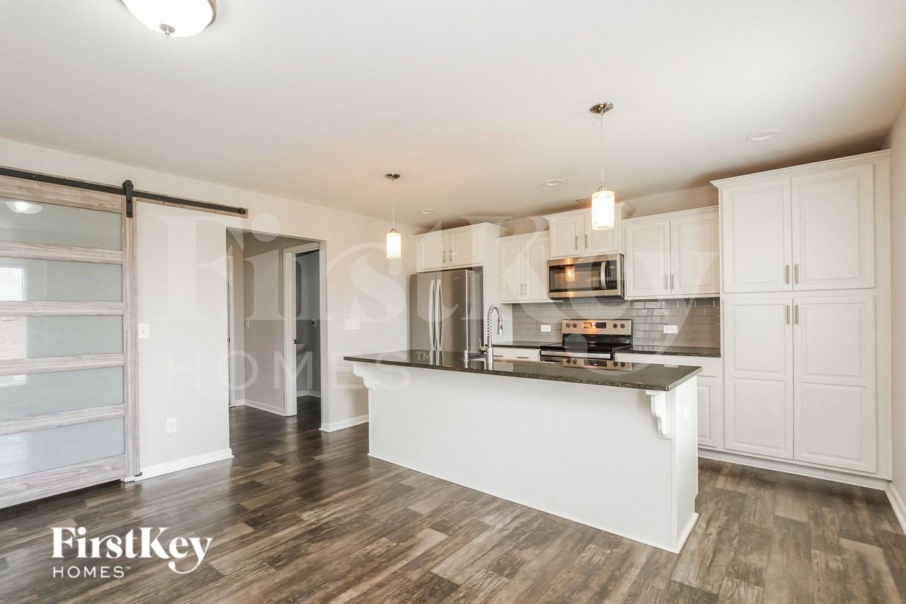 167 Hidden Lakes Rd - Photo 4 of 15