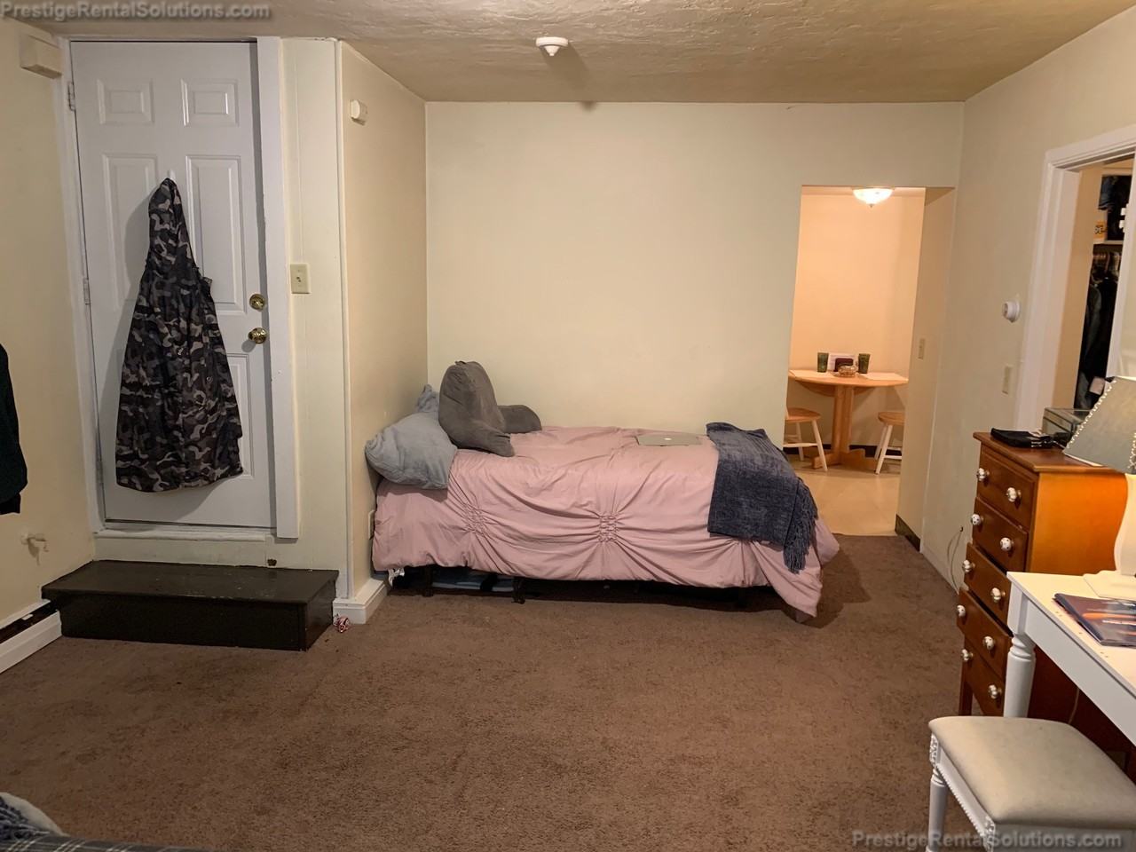 Fuller St #B - Photo 2 of 8