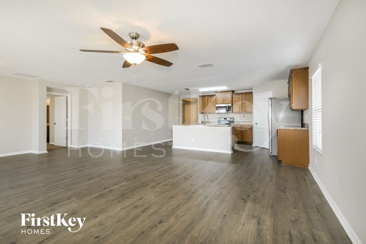 3414 Canyon Falls Dr - Photo 5 of 15