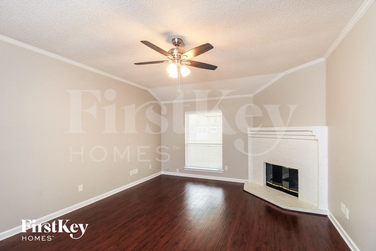 5109 Ridge Pointe Dr - Photo 3 of 15