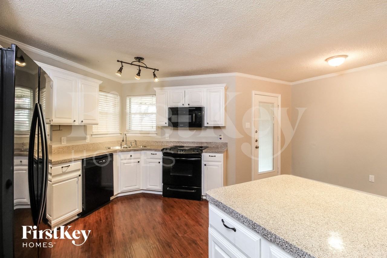 5109 Ridge Pointe Dr - Photo 6 of 15