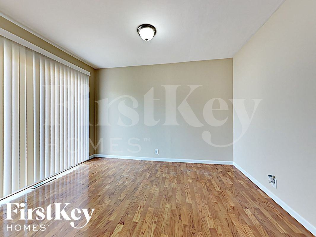 8920 Woody Trl - Photo 4 of 15