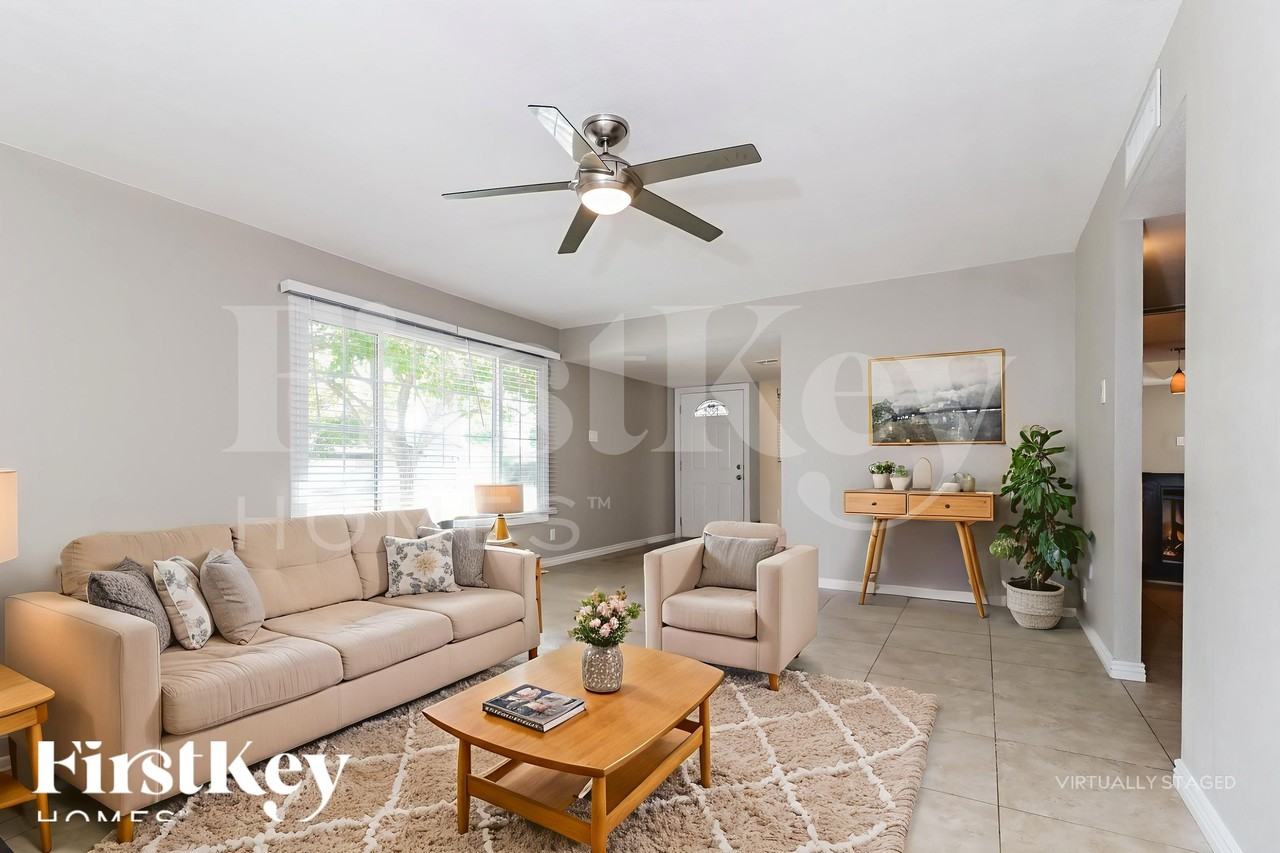 6836 S Terrace Rd - Photo 4 of 18