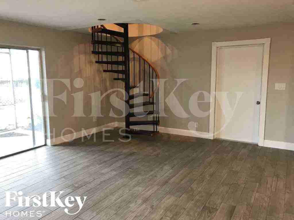 4882 Pine Cone Ln - Photo 3 of 22