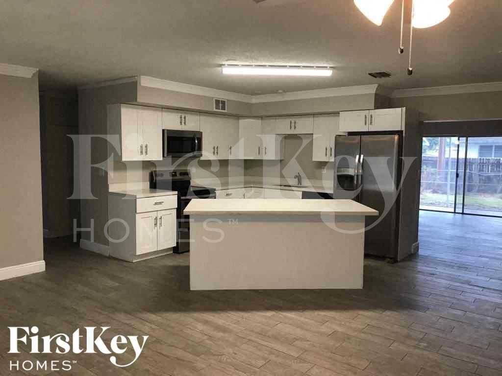 4882 Pine Cone Ln - Photo 6 of 22