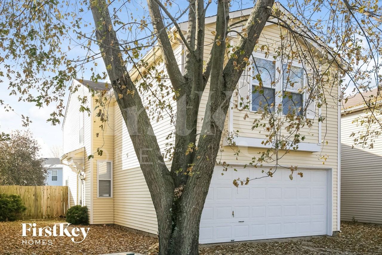 2435 Redland Ln - Photo 2 of 15