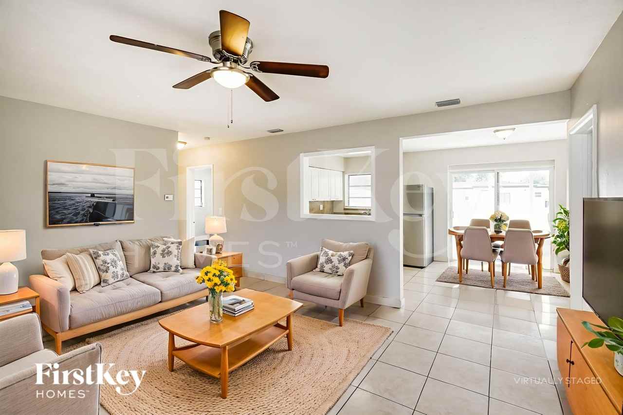 18000 Nwcourt - Photo 3 of 19